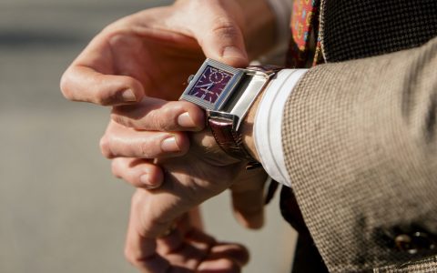 周末版通過照片報(bào)道捕捉手表世界及其他世界