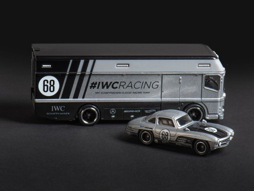 萬國表和風火輪伙伴進行酷炫的合作