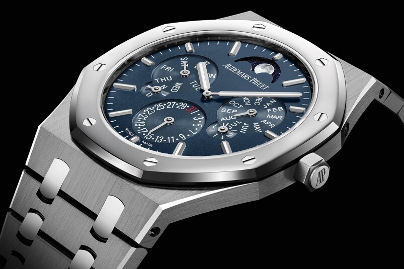 最后又回到Royal Oak的懷抱，如果介紹愛彼，只說皇家橡樹，而不說他們的萬年