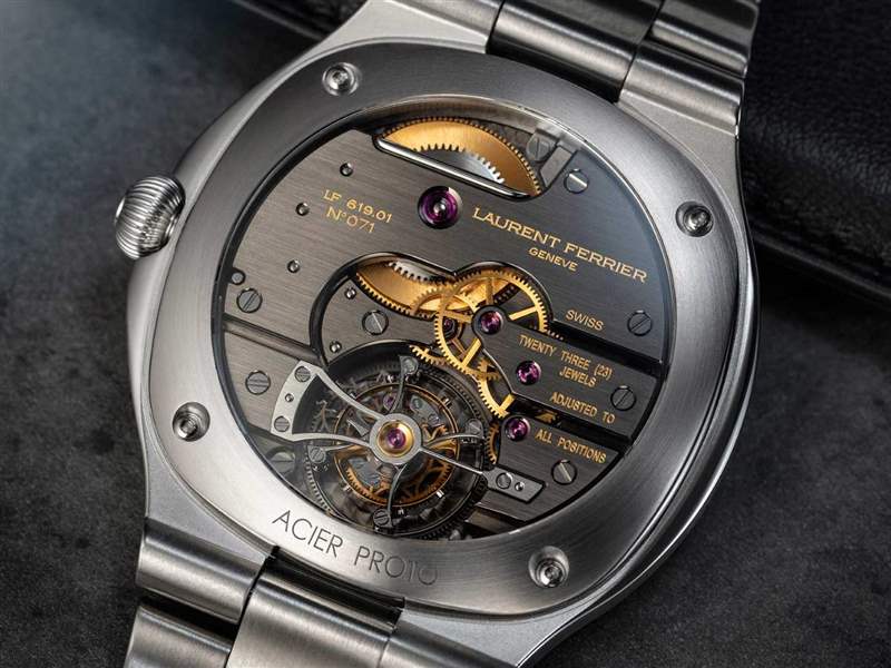 獨立制表商Laurent Ferrier推出陀飛輪Grand Sport鋼質表鏈腕表限量款12枚