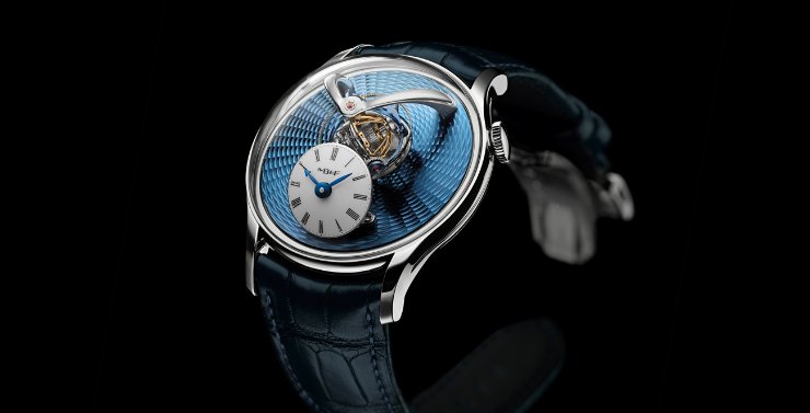 此表的兩個(gè)版本均為限量版