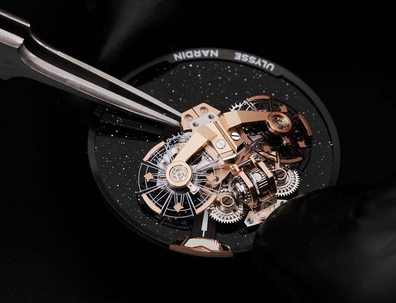 Ulysse Nardin Freak S 自動(dòng)腕表帶雙 DiamonSil 調(diào)節(jié)系統(tǒng)