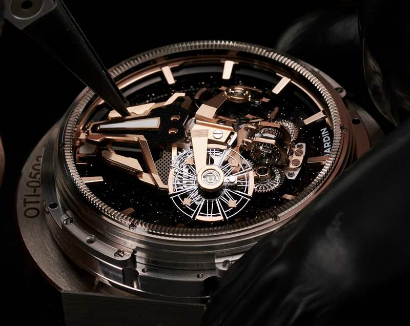 Ulysse Nardin Freak S 自動(dòng)腕表帶雙 DiamonSil 調(diào)節(jié)系統(tǒng)