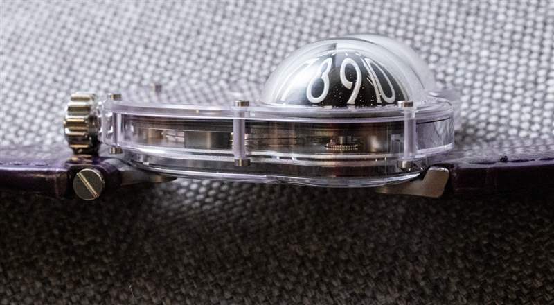 動手操作：MB&F HM3 Frog X Purple Watch