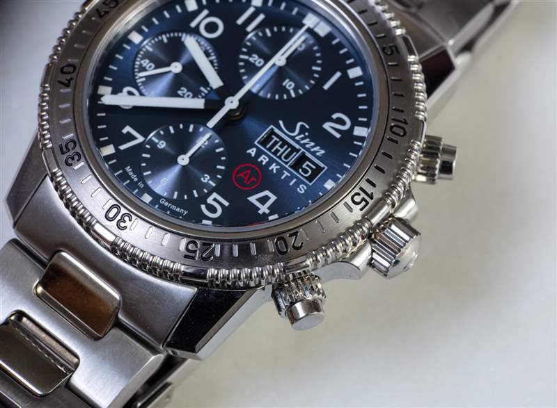 觀看評(píng)論：Sinn 206 Arktis II，一個(gè)溫暖你心的寒冷天氣潛水員