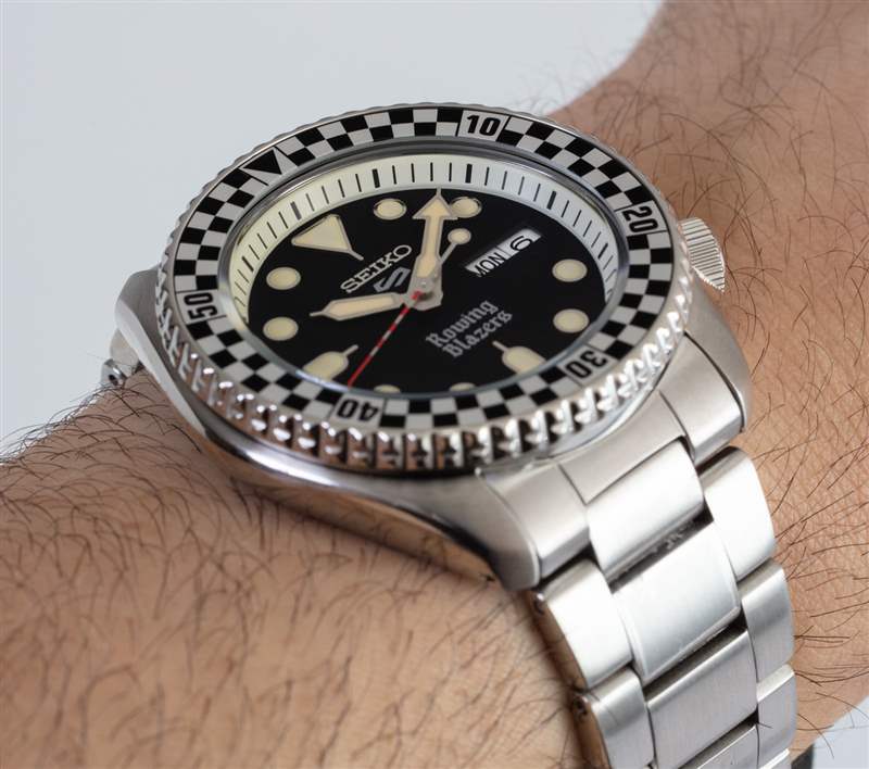 動手實(shí)踐：Seiko 5 Sports x Rowing Blazers 手表帶視頻采訪