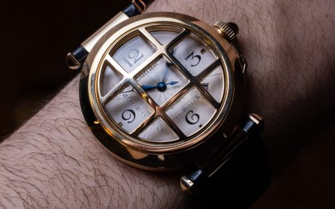 動手操作：帶有可拆卸格柵手表的卡地亞 Pasha