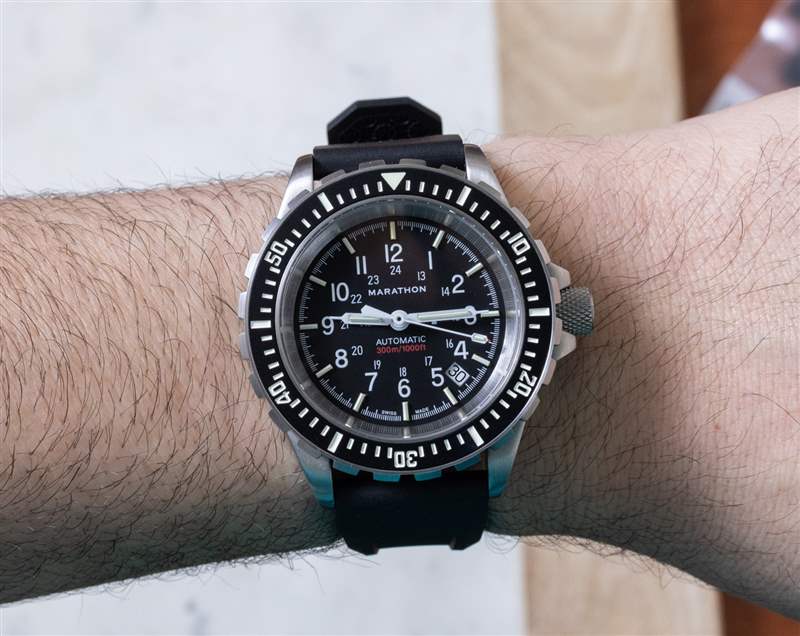 親身體驗(yàn) Marathon Watch 的全新“3 件式橡膠表帶套件”
