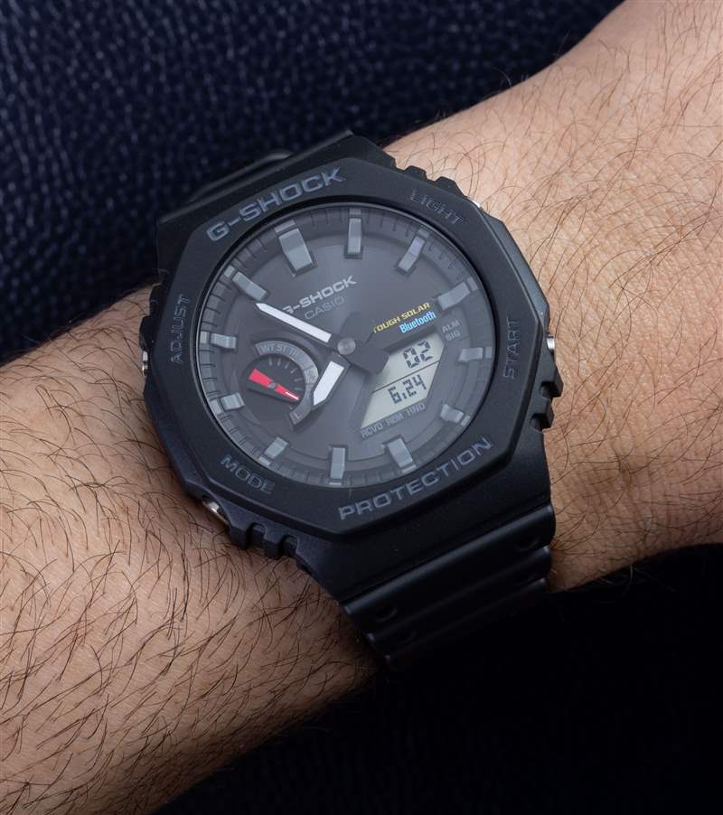 動手操作：卡西歐 G-Shock GA-B2100 手表，配備堅固的太陽能和藍(lán)牙