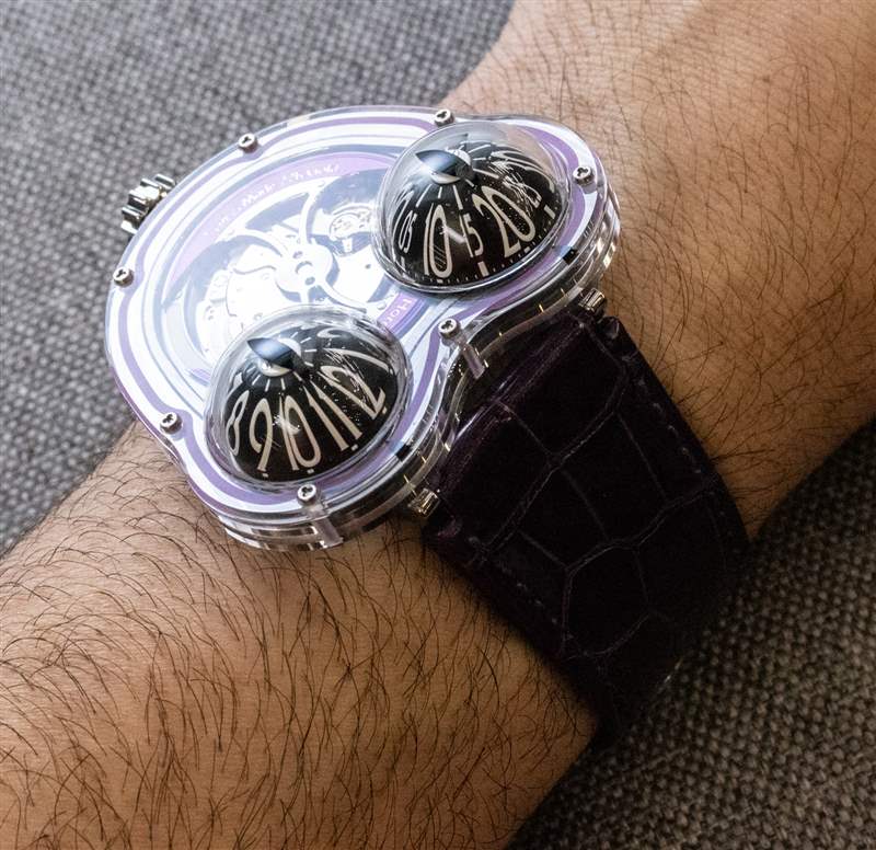動手操作：MB&F HM3 Frog X Purple Watch