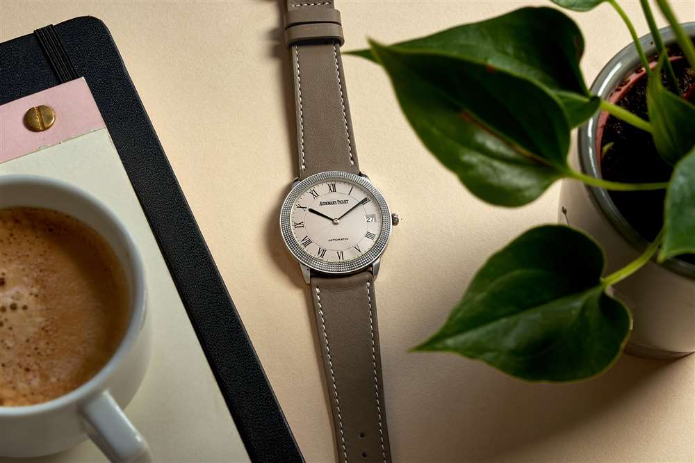 復古手表1986年福特汽車公司勞力士日期表、1981年勞力士格林尼治型“根啤酒”和 1990年代愛彼限量版