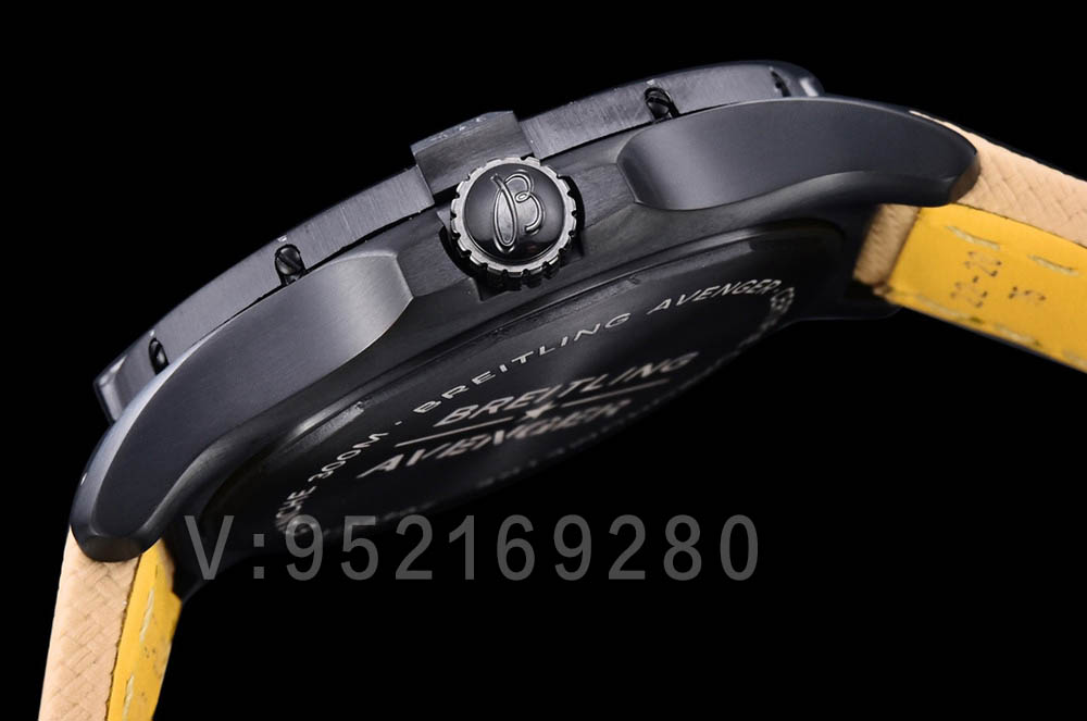 GF廠百年靈GMT雙時區(qū)夜間任務(wù)版45毫米復(fù)仇者評測