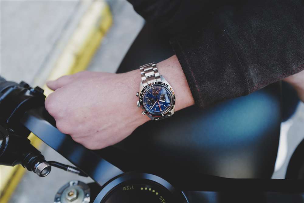 手腕上的精工太陽(yáng)能 Speedtimer