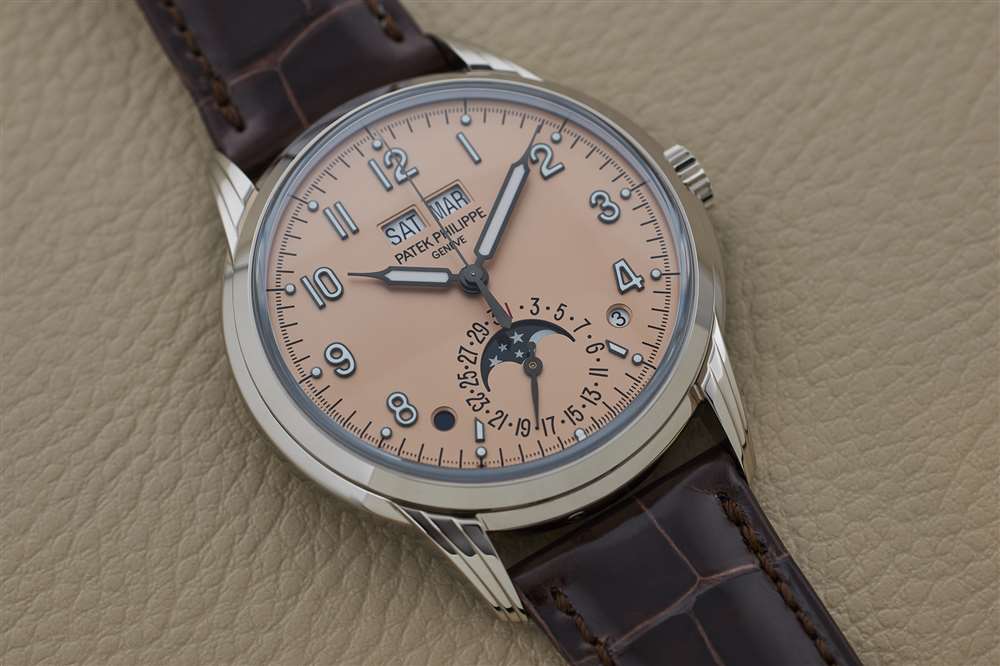 新款百達翡麗萬年歷 5320G。