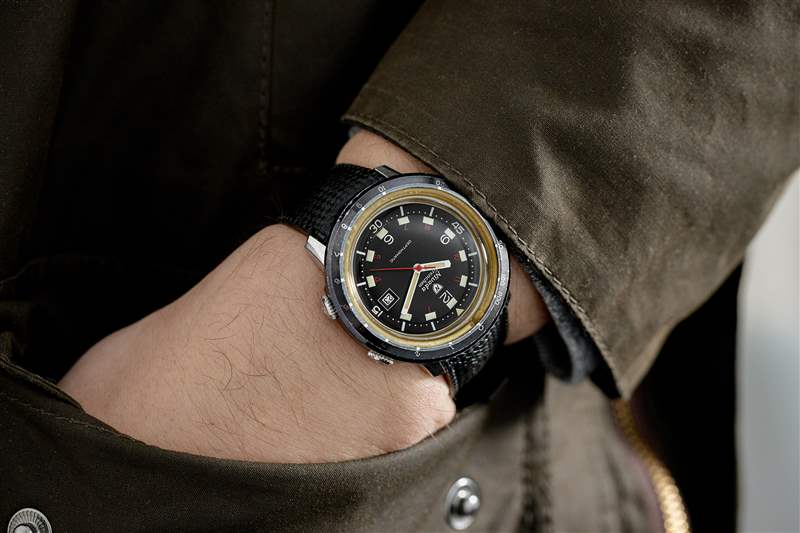 復(fù)古手表1966年勞力士Cosmograph“Big”Daytona、1967年歐米茄星座18k白金和1969年Grand Seiko Day Date