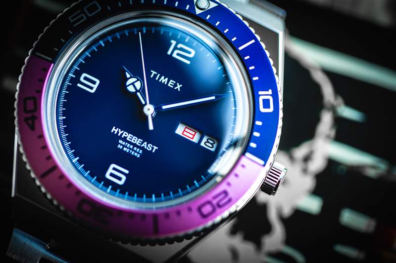 天美時(Timex)與Hypebeast合作推出紫紅色夢幻腕表