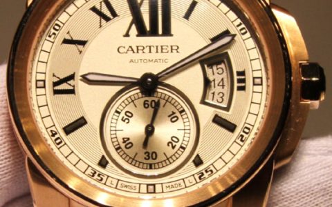 卡地亞配備1904 MC機芯腕表