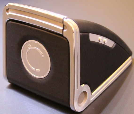 Celsius攝氏 X VI II LeDIX折疊手機(jī)形狀陀飛輪手表