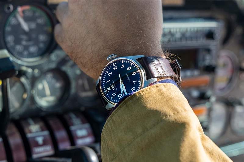 手腕上的一周43mm萬(wàn)國(guó)飛行員Big Pilot Automatic