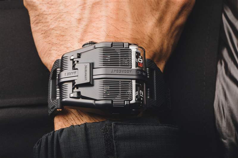 介紹Urwerk以其新的跳躍時(shí)間UR-112繼續(xù)迷惑和著迷