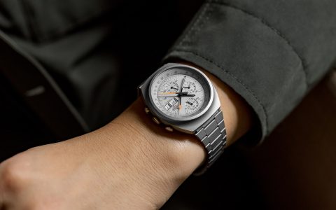 1980年代豪雅計時碼表Ref.?510.503帶青灰色PVD涂層表殼