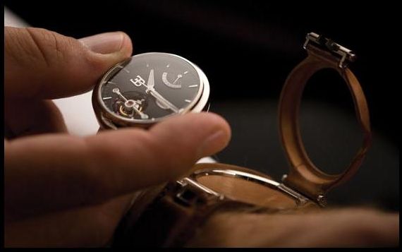 敞篷跑車形態(tài)的腕表推薦