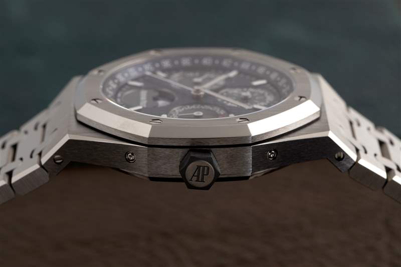 親身體驗全新皇家橡樹萬年歷美國獨家！