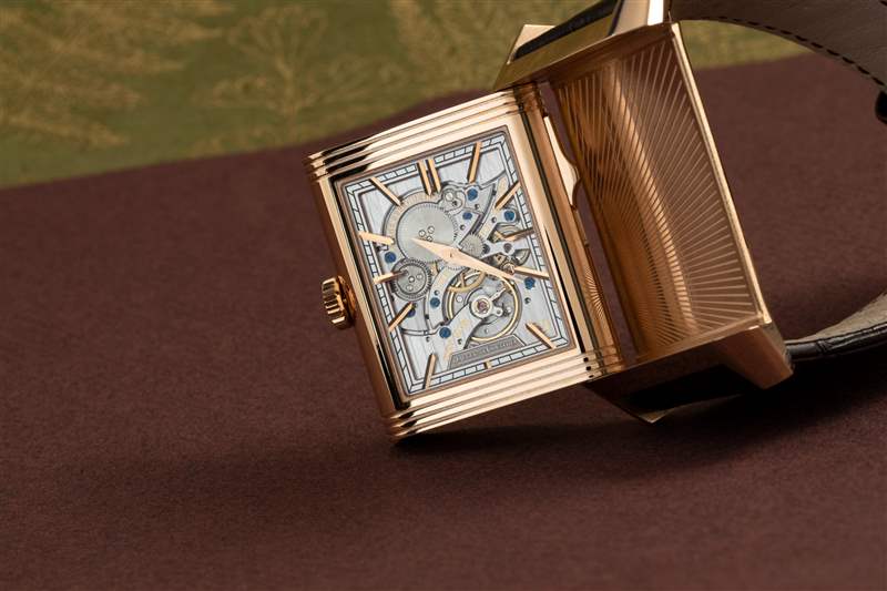 隆重推出Reverso Tribute三問報(bào)時(shí)腕表——兩種面孔，一種聲音