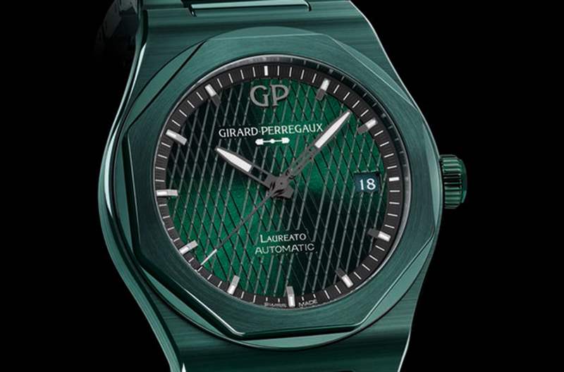 GP芝柏表最新ASTON MARTIN Laureato聯(lián)名表罕見啟用“英國賽車綠”陶瓷表殼鏈帶