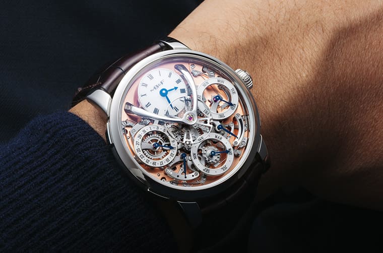 MB&F第一次以不銹鋼材質(zhì)打造Legacy Machine萬(wàn)年歷鮭魚(yú)面新色好感度再加分