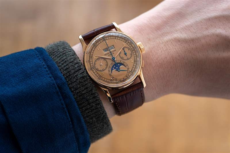 Patek 1518 pink on pink 在 2021 年以創(chuàng)紀(jì)錄的價(jià)格售出。