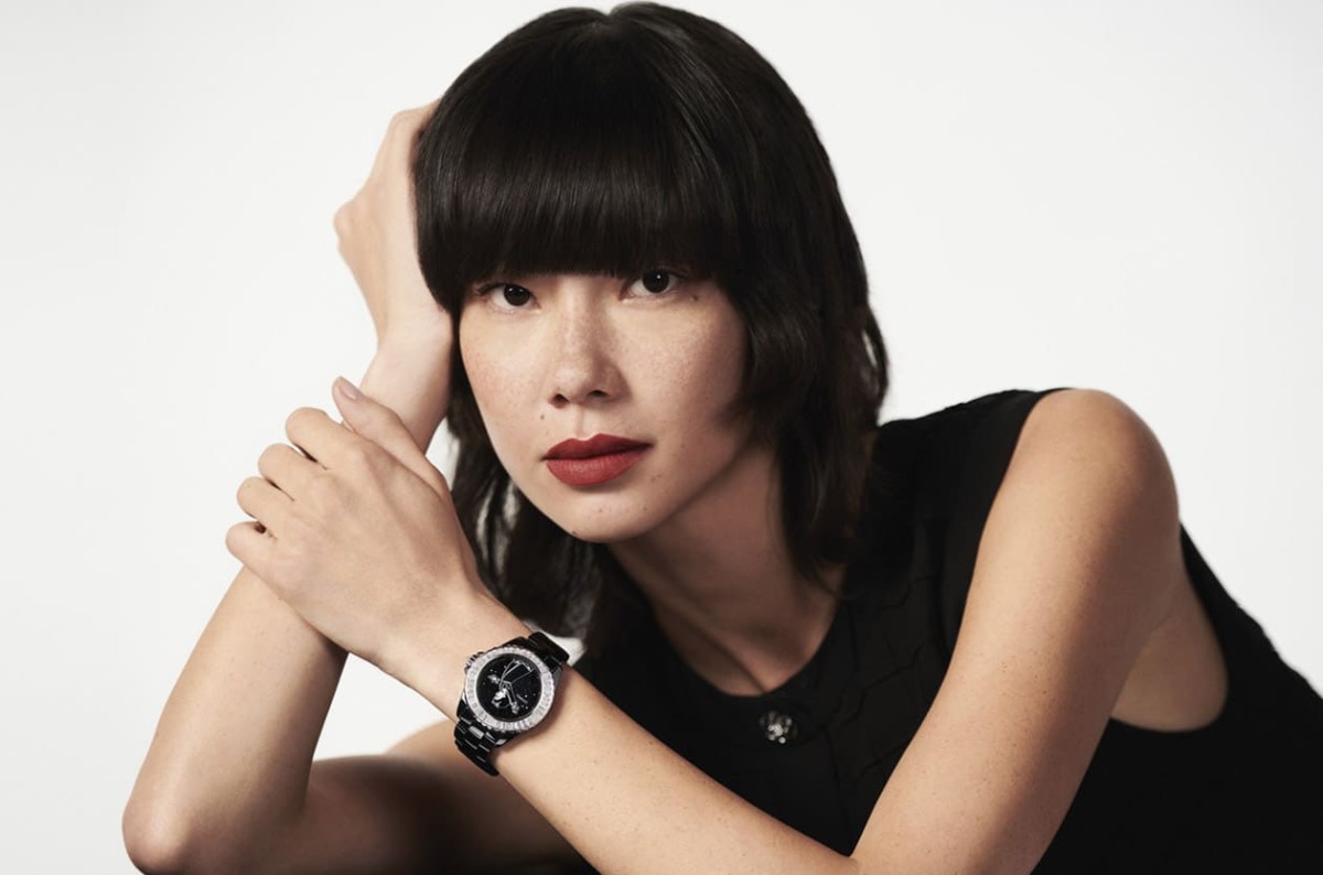 香奈兒J12系列引領陶瓷美學新風潮盤點近年重要話題大作