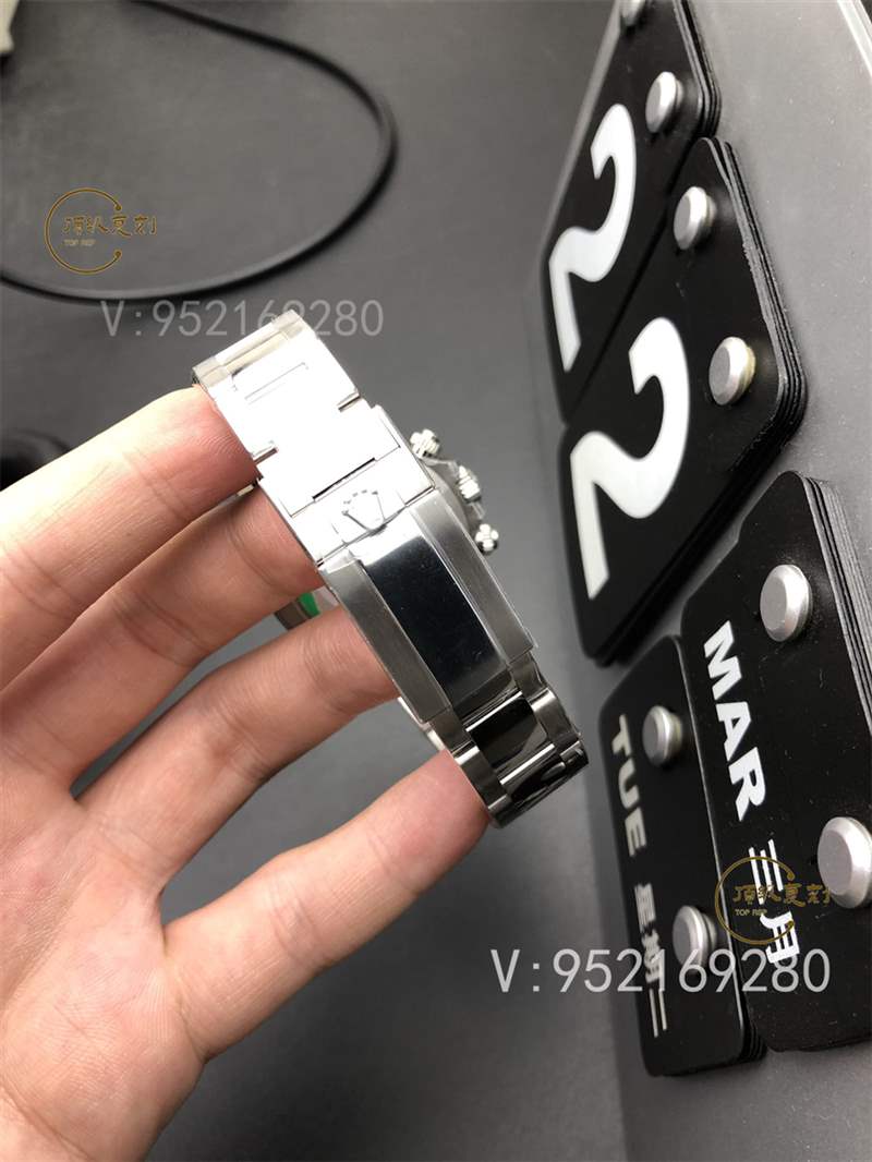 自動機械機芯和手動機械機芯手表有什么區別