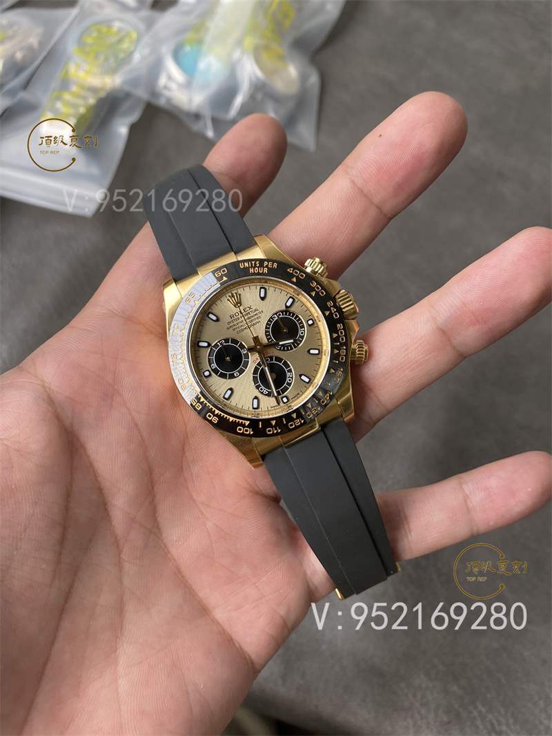 勞力士余文樂迪通拿4130機芯復刻表BT廠和C廠那個做的好