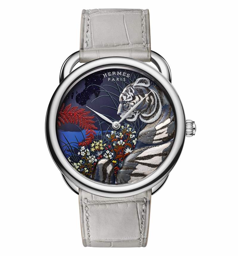 Hermès舉行「鐫刻時光」高級鐘表展：關(guān)于時間的奇思妙想