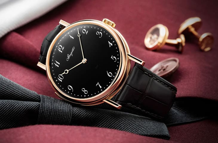 卓越工藝的交響：愛(ài)彼CODE 11.59與寶璣Classique三問(wèn)表的玫瑰金杰作比較