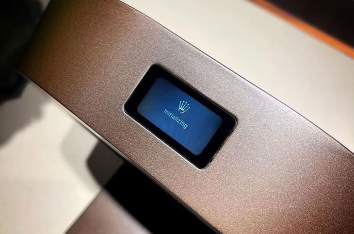 勞力士AD店引入非接觸式手腕測量工具，網(wǎng)友熱議