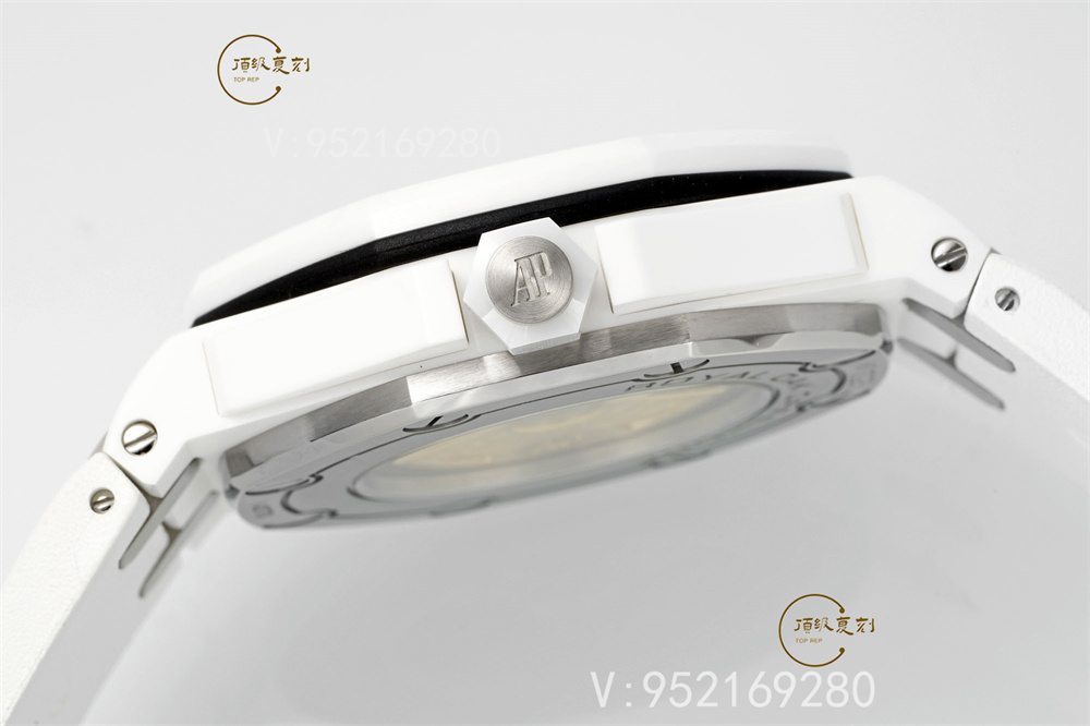 ZF廠與APS廠愛彼15707CB腕表對(duì)比：誰是最高版本？