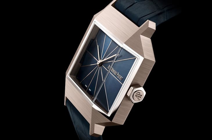 愛(ài)彼[RE]Master02：復(fù)古與創(chuàng)新的融合，沙金材質(zhì)演繹不對(duì)稱(chēng)美學(xué)