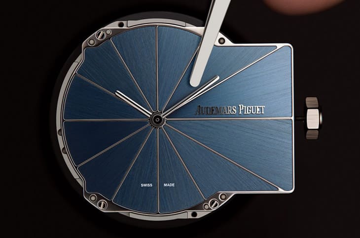 愛(ài)彼[RE]Master02：復(fù)古與創(chuàng)新的融合，沙金材質(zhì)演繹不對(duì)稱(chēng)美學(xué)